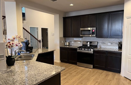 Round Rock House | *Spacious HOME away from home! Lots of comforts included. Perfect for family!