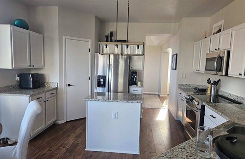 Broomfield House | Spacious home in Broomfield- Hot Tub- Mtn Views!