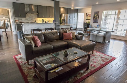 South Lamar House | Spacious home in the heart of Austin with large backyard and private pool