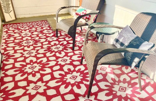 Seymour House | Spacious Home Including All Essentials & Free Parking. Cozy.