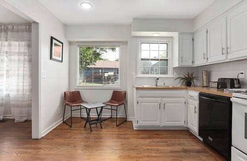 Olathe House | Spacious Home Mins from KC King Beds Explore