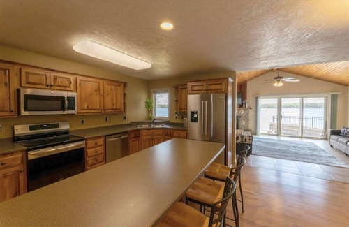 Spirit Lake House | Spacious Home on East Lake Okoboji
