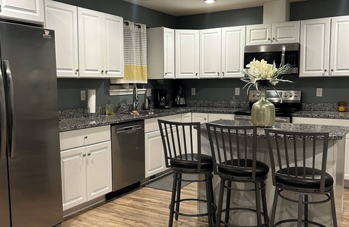 St. Paul House | Spacious Home, Saint Paul MN