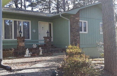 Hot Springs Village House | Spacious Home With Wifi, Garage, and BBQ on the Deck - Unit 0114 by Redawning
