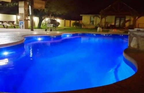 McCook House | Spacious Home w/backyard retreat. Enjoy your stay with all the amenities incl.