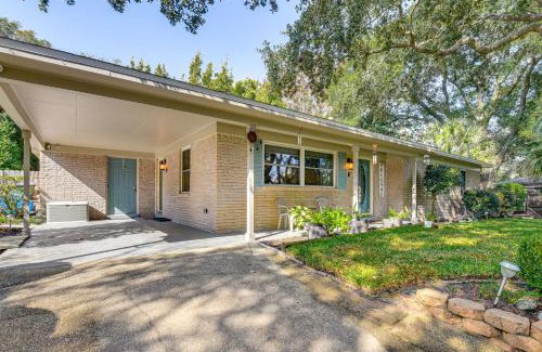 Fort Walton Beach House | Spacious Home with Hot Tub in Fort Walton Beach!