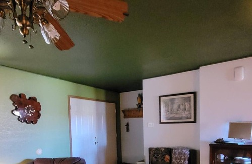 St. Clair House | Spacious House Centrally Located to many attractions