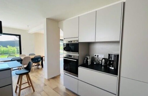 Le Tour-du-Parc House | Spacious house close to the sea