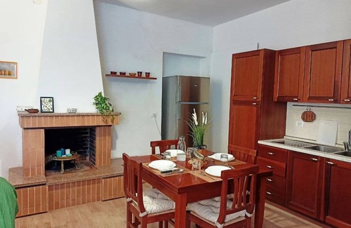 Borgagne House | Spacious house in a quiet hamlet near the sea: 2bedrooms, 2bathrooms and garden