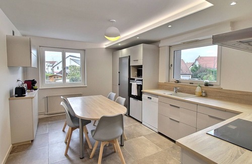 Colmar House | Spacious house in Colmar, 5 bedrooms, terrace, WiFi, free parking