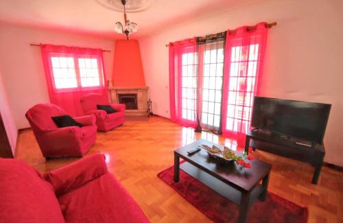 Santa Maria da Feira House | Spacious house in Santa Maria da Feira - 220 m² with city view