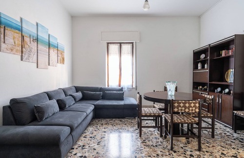 Cabras Apartment | Spacious House in Sinis