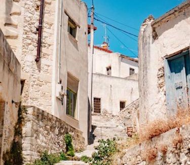 Maronia Villa | Spacious house on the olive grove Sitia