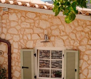 Maronia Villa | Spacious house on the olive grove Sitia