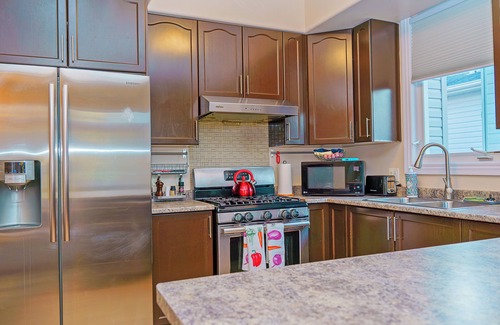 Amherstview House | Spacious, Idyllic 3 Bedroom Home