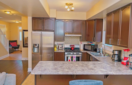 Amherstview House | Spacious, Idyllic 3 Bedroom Home