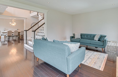 Inverness House | Spacious Inverness Home ~ 36 Mi to Chicago!