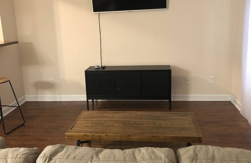 Bowling Green House | Spacious King Bead Mins From Downtown BG