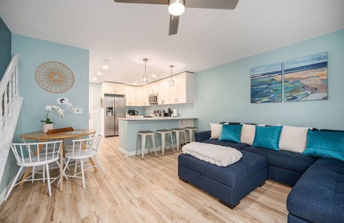 South Gull Lake House | Spacious King Suite on Gull Lake