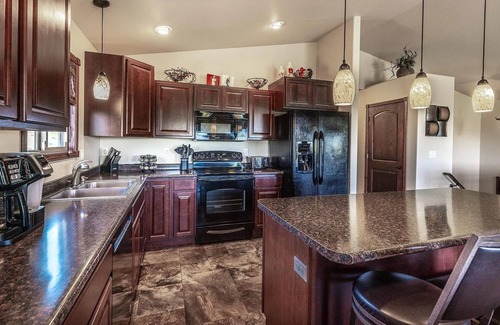 Smithwick House | Spacious Lake House!