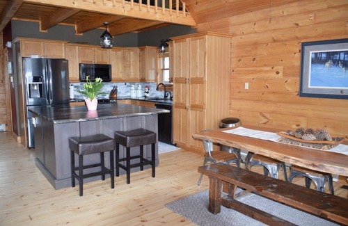 Timiskaming District Ski Chalet | Spacious lakefront 3 bed 3 bath cabin with spectacular views and great fishing.