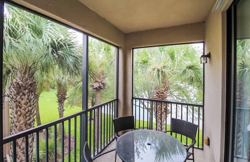 Whitney Beach House | Spacious lakefront 3BR townhome near Anna Maria Island - Blossom Retreat