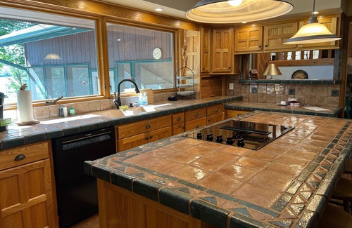 Grantsburg Cabin | Spacious lakefront cabin, perfect for your family get-a-way