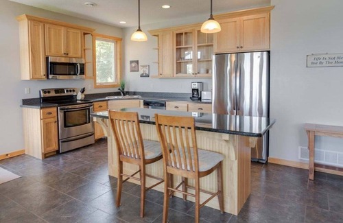 Walker Condo | Spacious Lakefront duplex on Leech Lake with beautiful views! #206