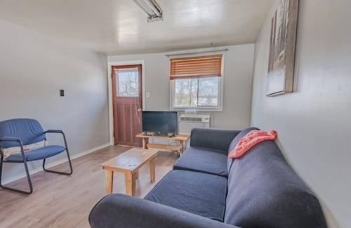 Frontenac Cabin | Spacious Lakefront Loft