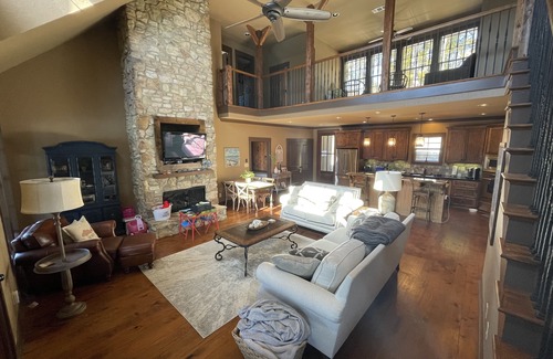 Little Kowaliga House | Spacious Lakeside Family Home!