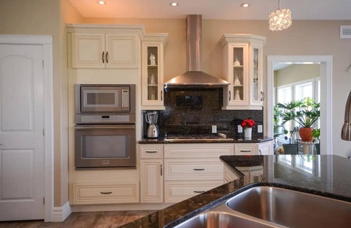 Carrying Place House | ✨️ Spacious Lakeview Retreat in Scenic Wine Country ✨️