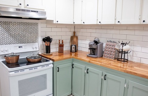 Laurel House | Spacious Laurel Home Near Historic DIstrict