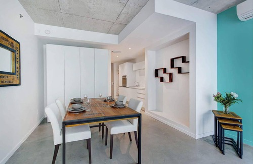 Cite Multimedia Apartment | Spacious Loft in Heart of Montreal, Prime Location!