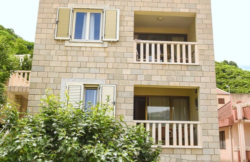 Bijeli do Apartment | Spacious Lovely Apartment Budva
