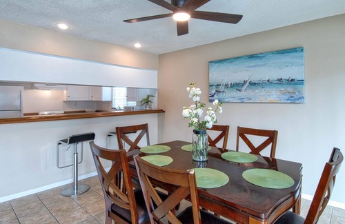 West Newport Apartment | Spacious Lower unit just 2 houses from the sand!