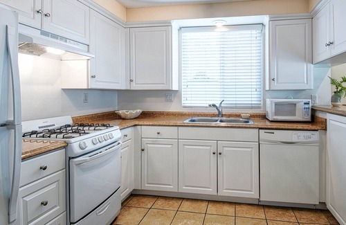 West Newport Apartment | Spacious Lower unit just 2 houses from the sand!