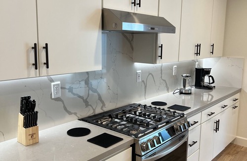 Tracy House | Spacious Lux Newly built Home nr Tracy Hills