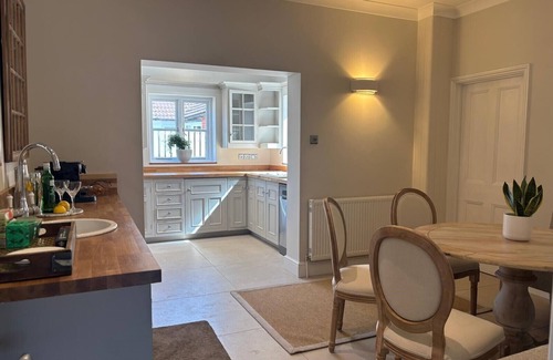Holt House | Spacious, luxurious house in Holt, total refurbishment: new from April 2025