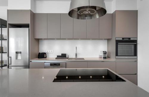 Hliðar Apartment | Spacious Luxury 3BR Apartment with 2 bathrooms 1003