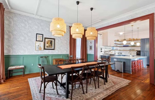 Faubourg Lafayette Bed & Breakfast | Spacious Luxury Retreat w/Award-Winning Interiors