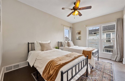 Marion House | Spacious Marion Haven: Enjoy Two Living Spaces in the Heart of the City