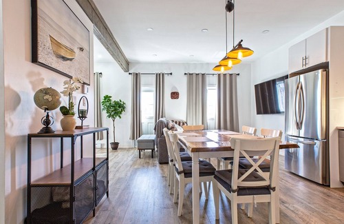 Cote-Saint-Paul Apartment | Spacious Modern 2 BDR Appartment MTL