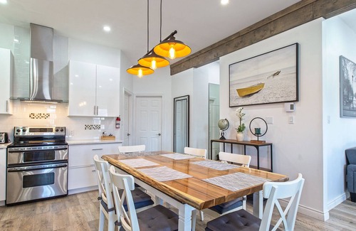Cote-Saint-Paul Apartment | Spacious Modern 2 BDR Appartment MTL