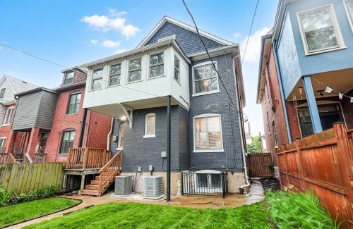 Tower Grove South House | Spacious Modern 5BR Home Near Downtown St Louis