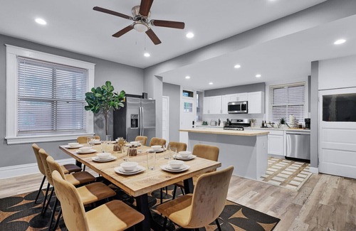 Tower Grove South House | Spacious Modern 5BR Home Near Downtown St. Louis