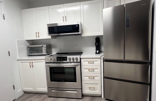 Village North Condo | Spacious & Modern 700 sq ft 1BR in Whistler Village - Free parking & Large Patio