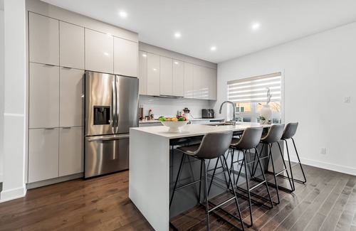 Pointe Claire Villa | Spacious Modern Brand New Home