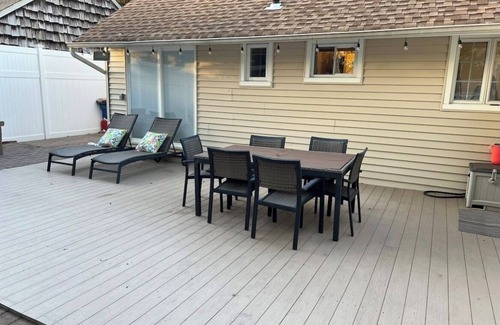 North Valley Stream House | Spacious Modern House 15 minutes from JFK airport!