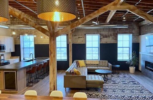 Dubuque Apartment | Spacious + modern loft with 3 bedrooms & game room