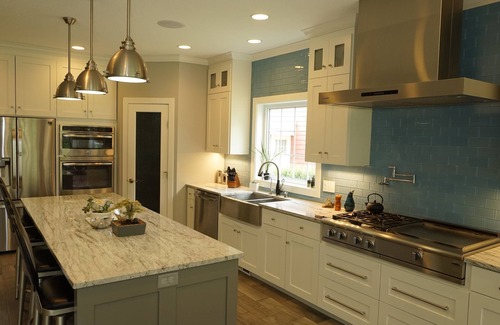 St. Louis Park House | Spacious modern Minneapolis home